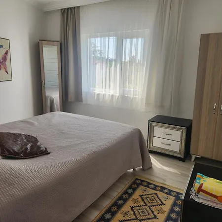 Apartment Saroz Akila *